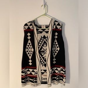 Hippie Rose Size Large Aztec Sleeveless Hooded Open Front Sweater/Vest Western